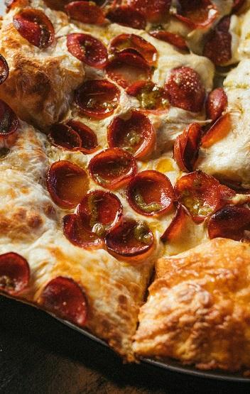 Square pepperoni pizza