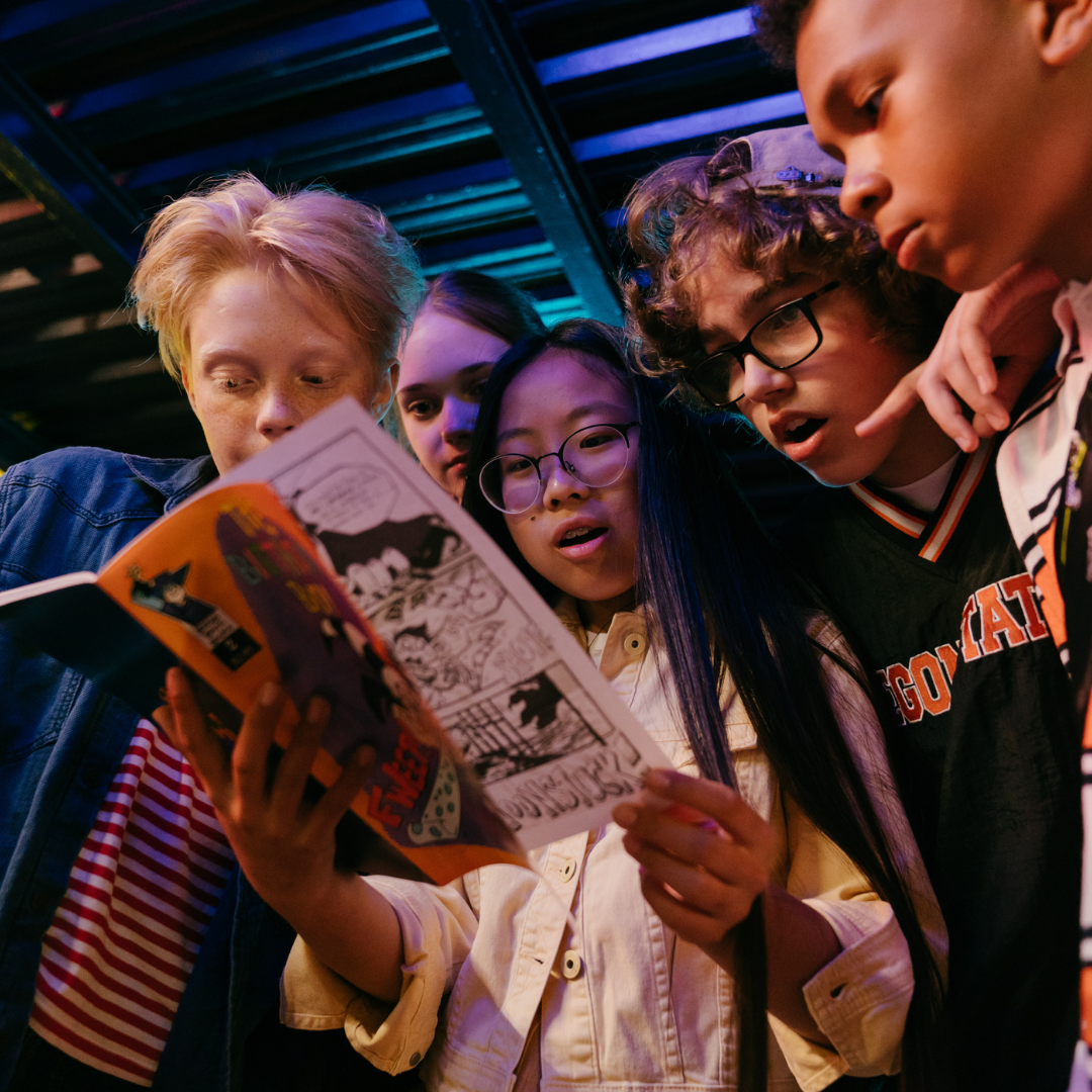 Kids reading a graphic novel 